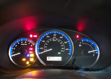 2011 Subaru Forester 2.5X Premium из США, поврежденный, VIN JF2SHADC7BH740131